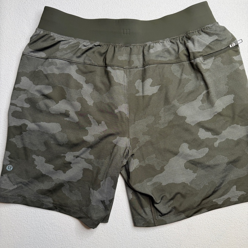 Lululemon T.H.E. Short 7" Mesh *Linerless •Variegated Mesh Camo Max Dark Olive - Picture 8 of 15